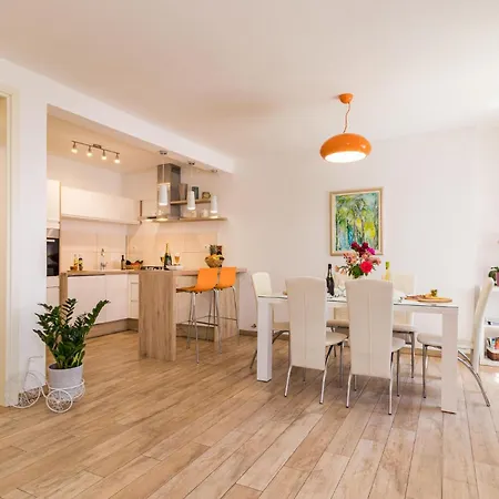 2 Bedroom Amazing In Сasa de vacaciones *
