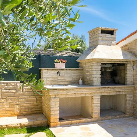 2 Bedroom Amazing In * Galižana