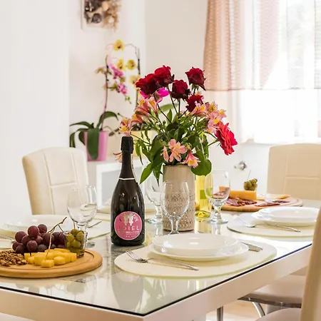 別荘 Gorgeous In With Kitchen Galižana